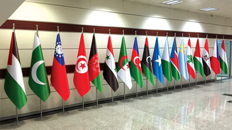 Elka Bayrak kaliteli makam bayrakları üretimi