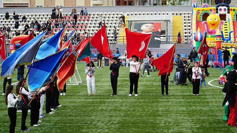 Toplu okul flaması üretimi - Elka Bayrak